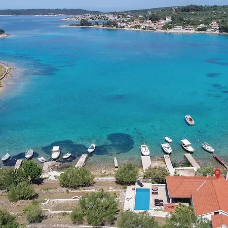 3 Bedroom Pet Friendly Home In Vela Luka Ferienhaus