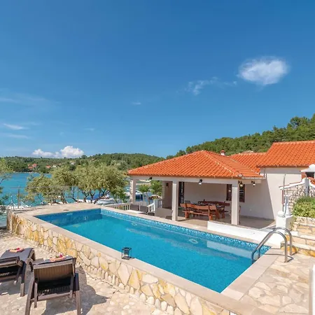 3 Bedroom Pet Friendly Home In Vela Luka Ferienhaus