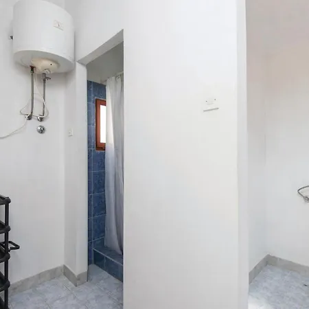 3 Bedroom Pet Friendly Home In Vela Luka Ferienhaus